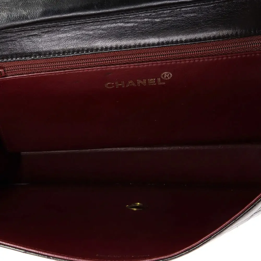 Chanel Vintage Clutch With Chain #266295C39B - Picture 5 of 8